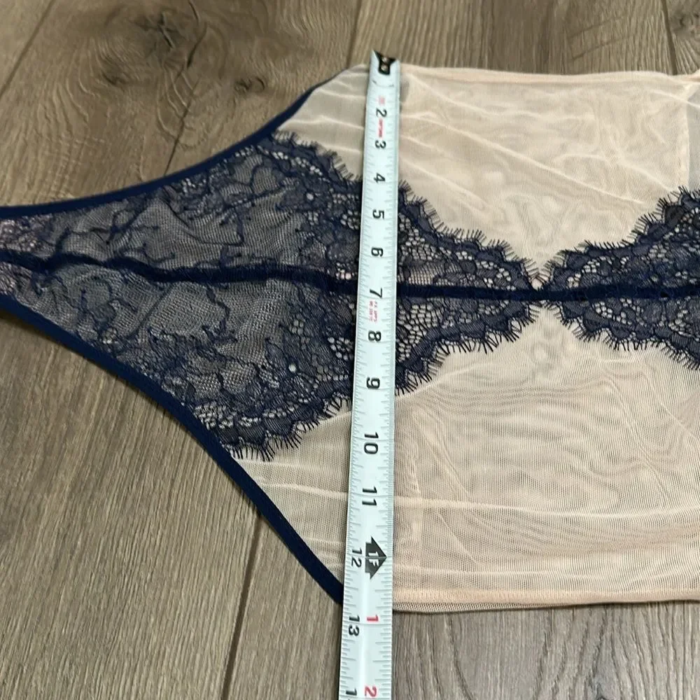 Victoria’s Secret V Wire Beige And Blue Lace V-String Teddy Bodysuit Size Medium